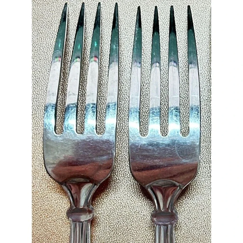Oneida Unity Stainless Set of 2 Dinner Forks 7 3/4